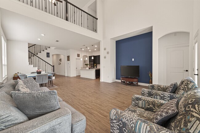 Foto del edificio - 7319 Woodlark Rdg Dr