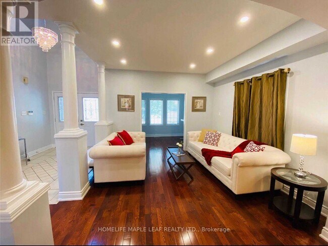 Building Photo - 92 Edenbrook Hill Dr