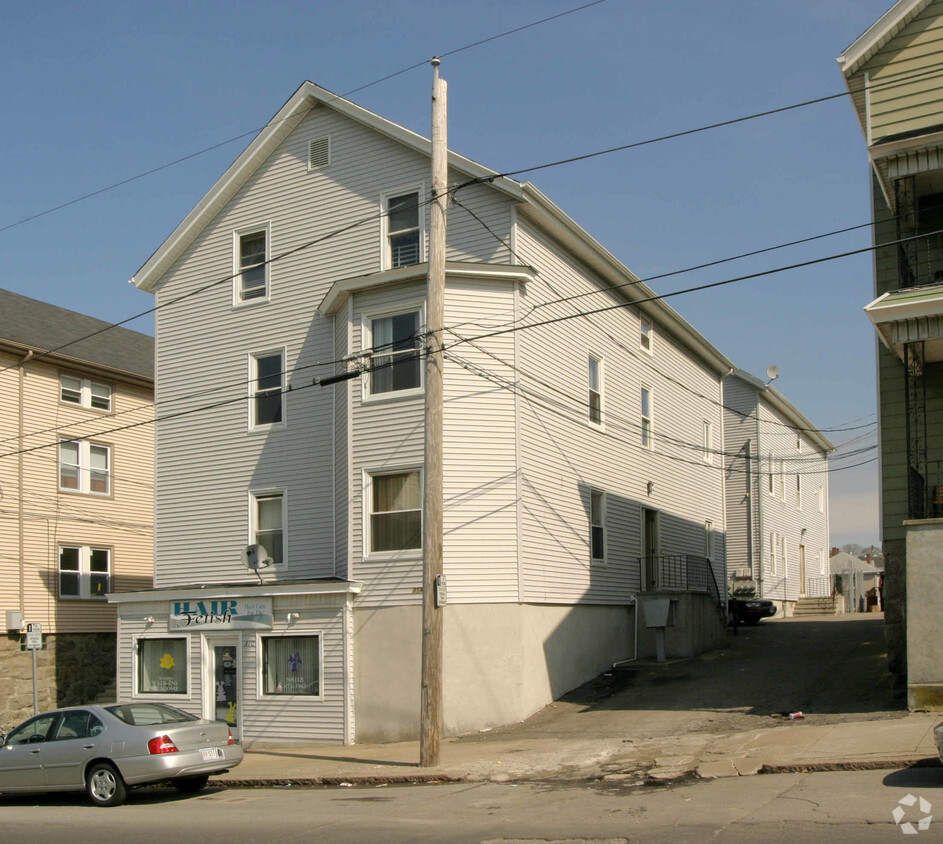 Building Photo - 310-316 Broadway