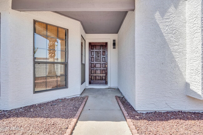 Foto del edificio - 5302 W Cheryl Dr