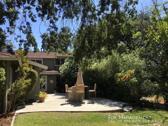 Foto del edificio - 2109 Hadden Rd