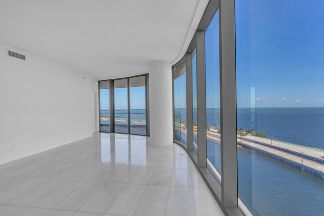 Foto del edificio - 175 SE 25th Rd