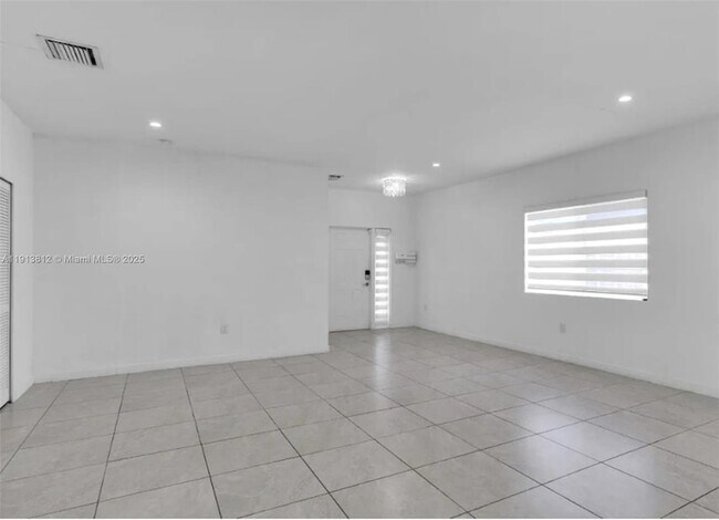 Foto del edificio - 23061 SW 124th Ct