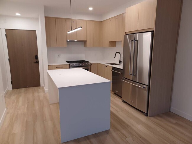 Photo du bâtiment - 2771 Montrose Av