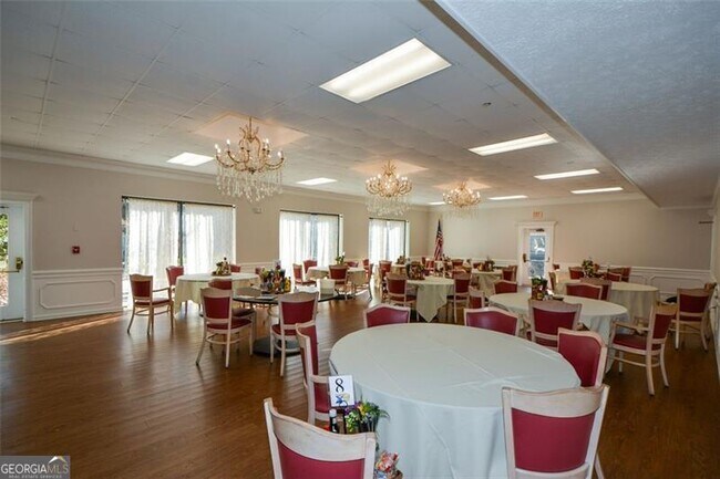 Foto del edificio - 475 Mount Vernon Hwy NE