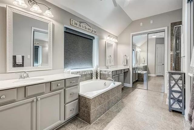 Building Photo - 600 Bentley Ct