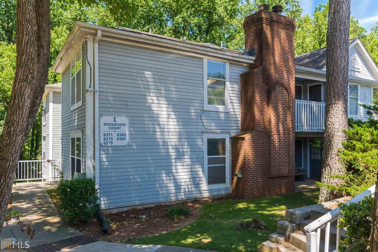 Primary Photo - 6379 Wedgeview Ct