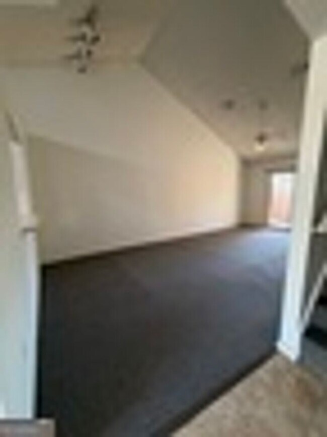 Building Photo - 303 Madison Ave