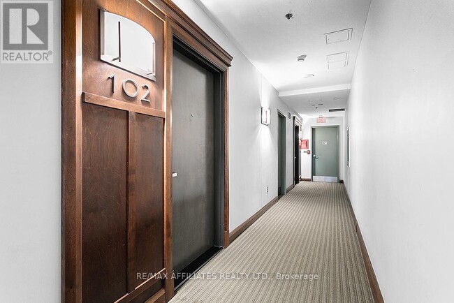 Building Photo - 238-238 Besserer St