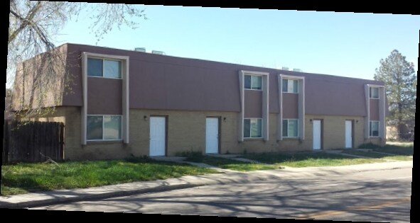 Foto del edificio - 303 Emery Dr