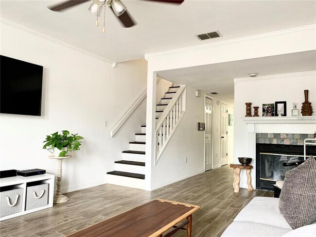 Building Photo - 2352 Fletchers Point Cir