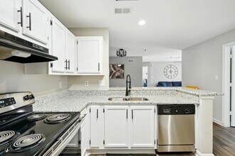 Building Photo - Cambridge Faire