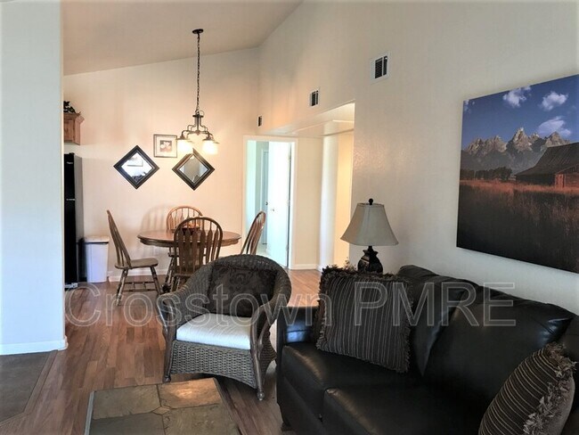 Foto del edificio - 138 Beacon Way