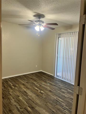 Foto del edificio - 1400 W Lamar Blvd