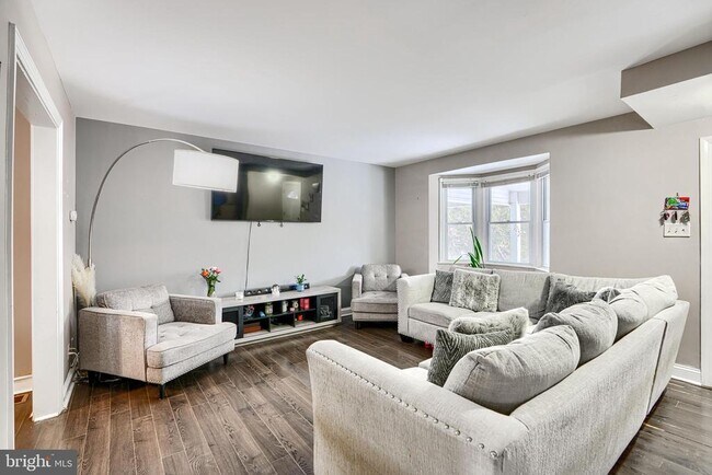 Foto del edificio - 1543 Lochwood Rd