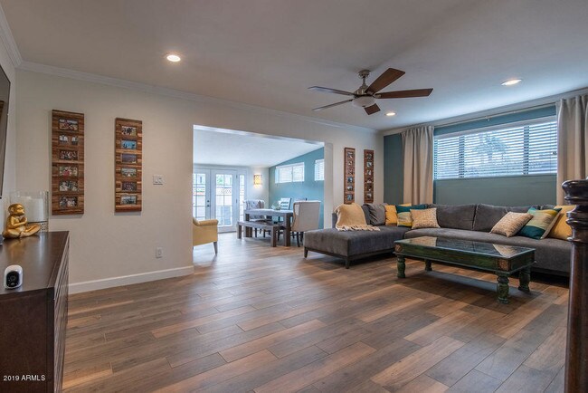 Foto del edificio - 4023 E Campbell Ave