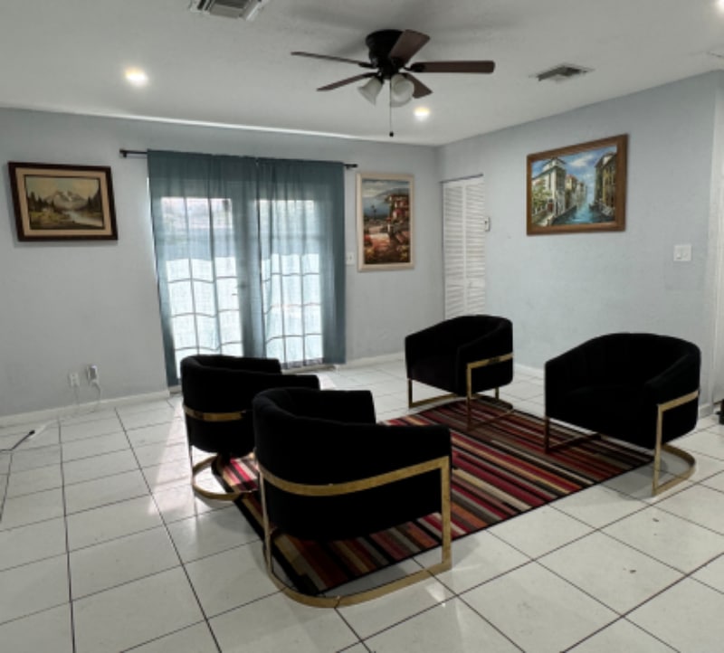 Photo - 548 NW 2nd Way (Deerfield Beach, FL)
