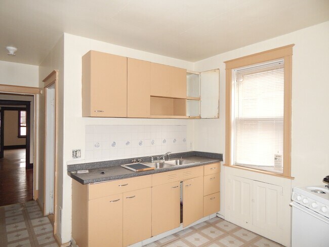 Building Photo - 5101 South Broadway, Unit 2