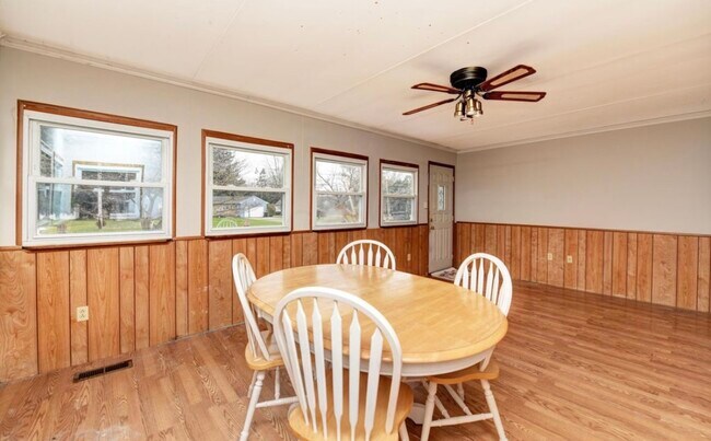 Foto del edificio - 170 Stare Rd