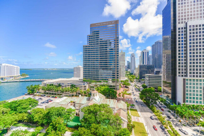 Foto del edificio - 485 Brickell Ave