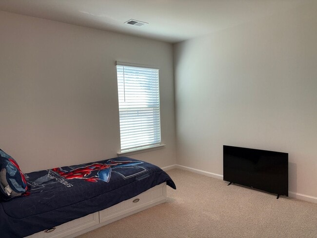 Building Photo - 4 Bedroom, 2 Bathroom House in Trinity!