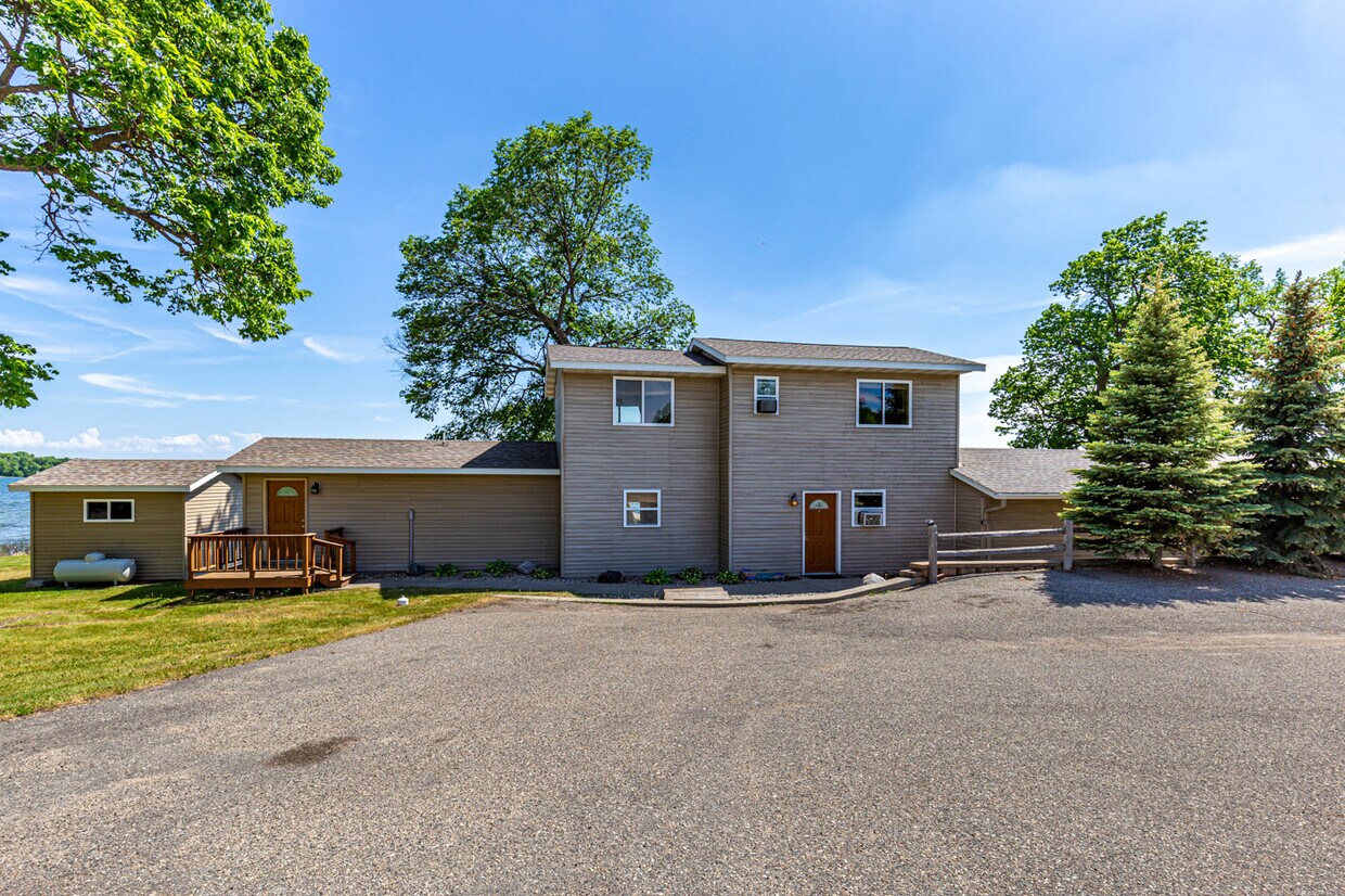 Foto principal - 24692 County Highway 4