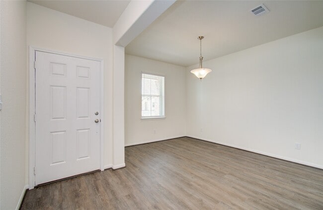 Foto del edificio - 8414 Beacon Bay Cir