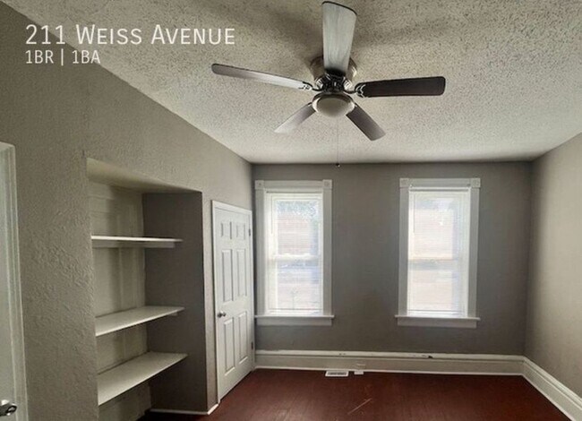 Foto del edificio - 211 Weiss Ave