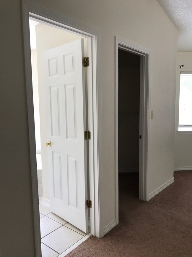 Building Photo - Cute 3-bedroom home in Ocean Beach Estate ...