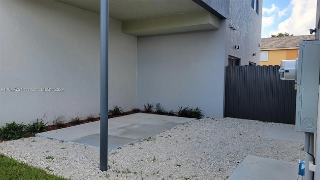 Foto del edificio - 135 SW 114th Ave