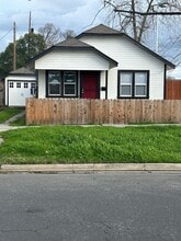 Building Photo - 1023 I St