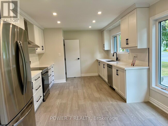 Building Photo - 145 Earlton Rd