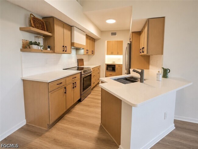 Foto del edificio - 13625 Eagle Ridge Dr