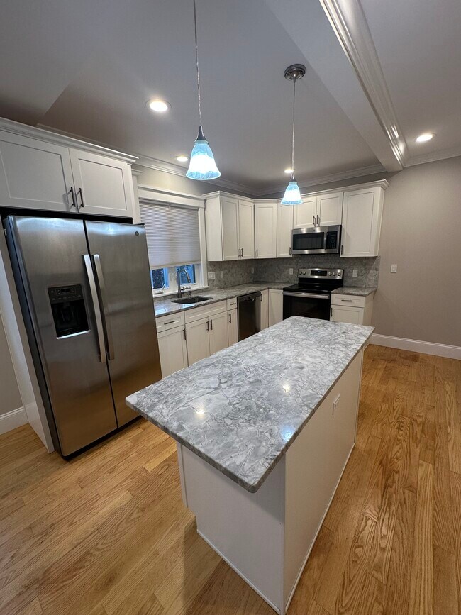 Foto del edificio - 127 Marblehead St