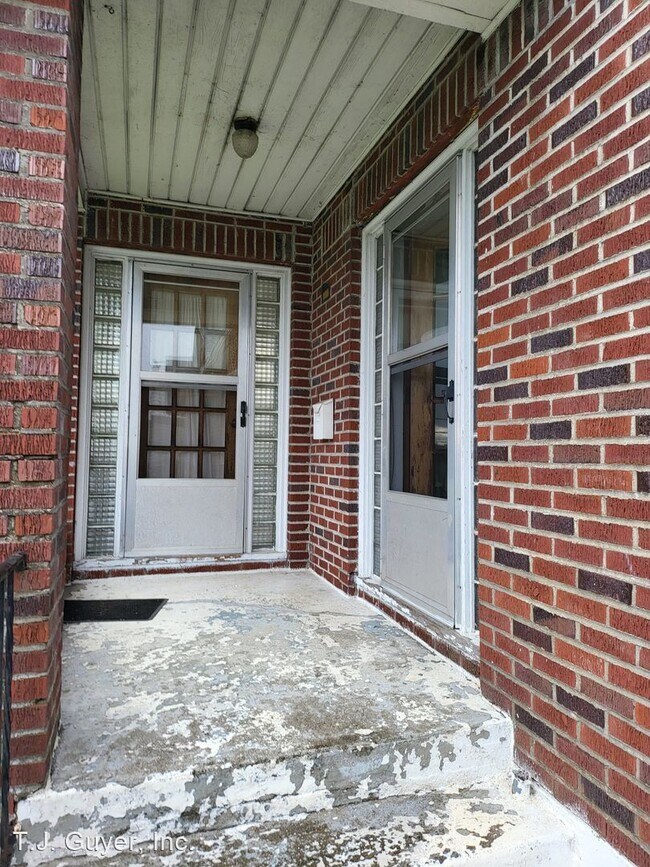 Foto del edificio - 2 br, 1 bath House - 1054 S Market Blvd
