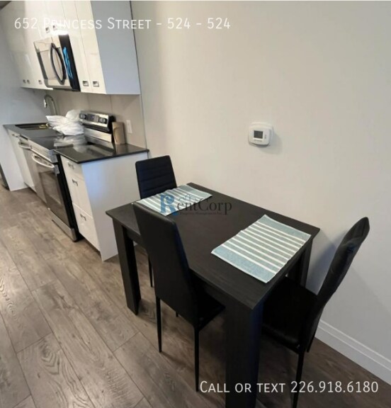 Photo du bâtiment - 652 Princess St