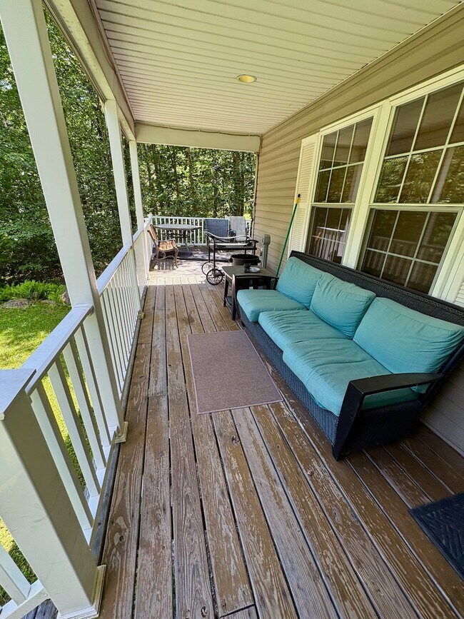 Foto del edificio - 1219 Chipmunk Ln