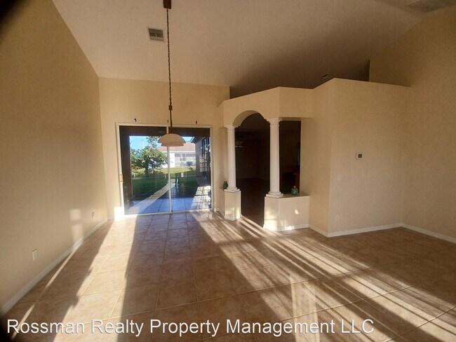 Foto del edificio - 4 br, 2 bath House - 2117 NW 14 Ter