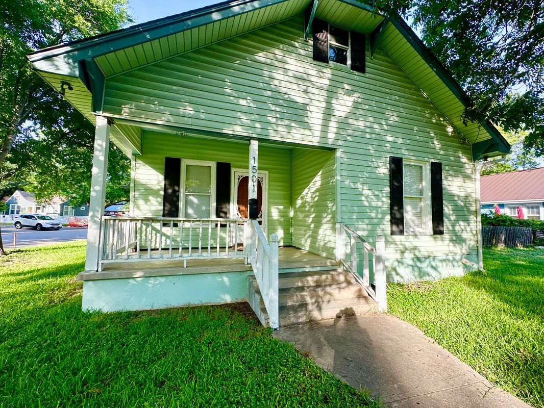 Foto principal - 1501 S Church St