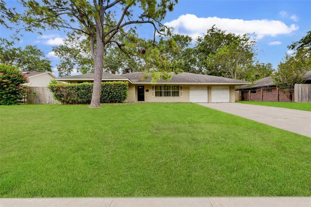 Foto principal - 5250 W Bellfort Ave