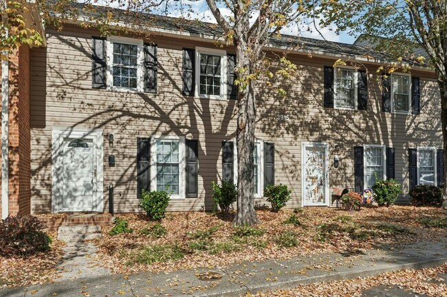 Photo - 3915 Valley Ct Townhome