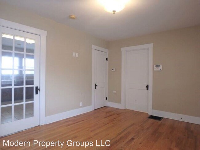 Foto del edificio - 2 br, 1 bath House - 1415 E. Walnut St
