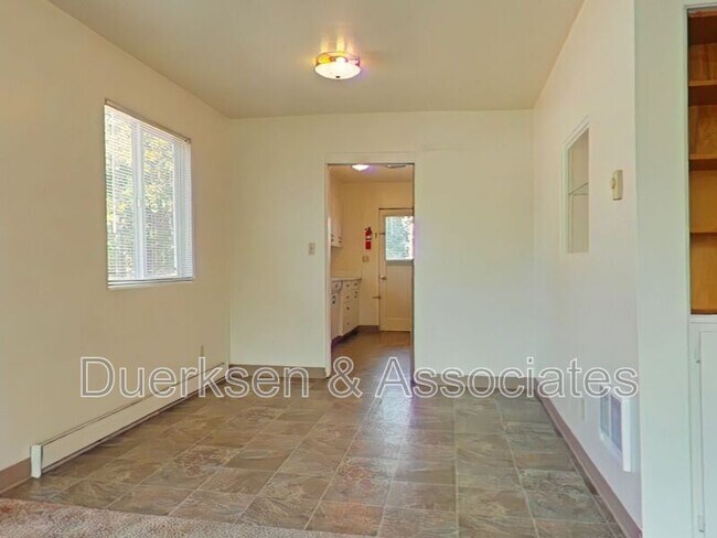 Foto del edificio - 845 NW 10th St