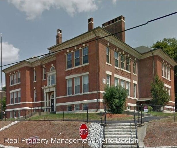 926 Southbridge St, Worcester, MA 01610 House for Rent in Worcester, MA