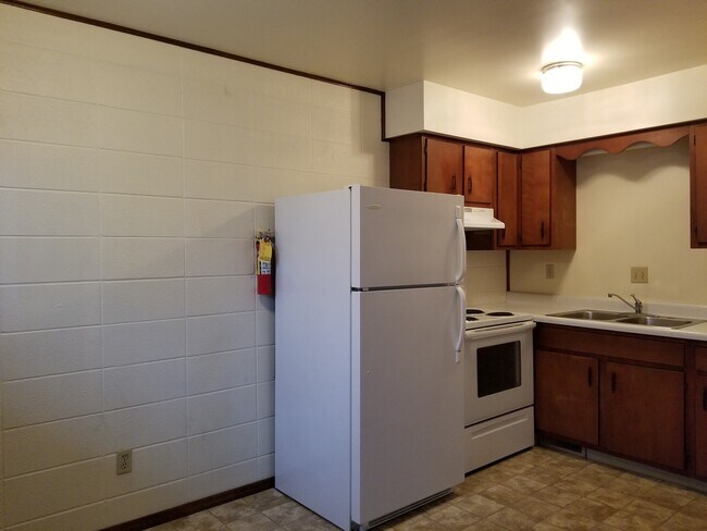 Interior Photo - 326 W Kenwood Dr