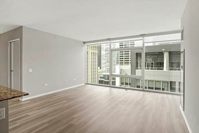 Building Photo - 183 E Illinois St