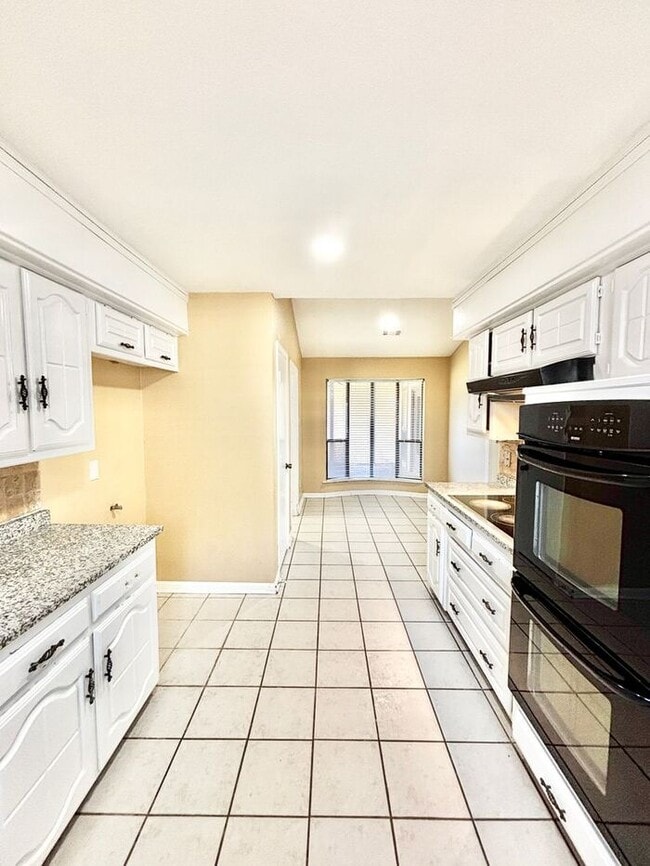 Building Photo - 609 Tiffany Trail