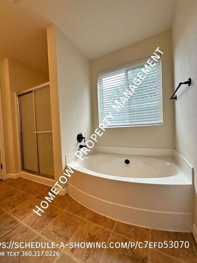Foto del edificio - 6836 Bailey St SE