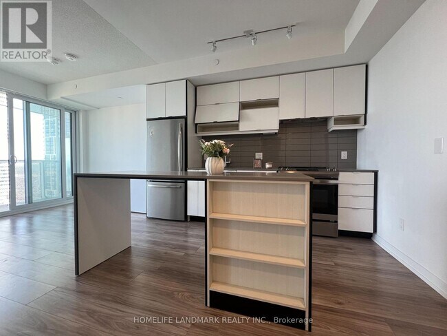 Building Photo - 4065-4065 Confederation Pkwy