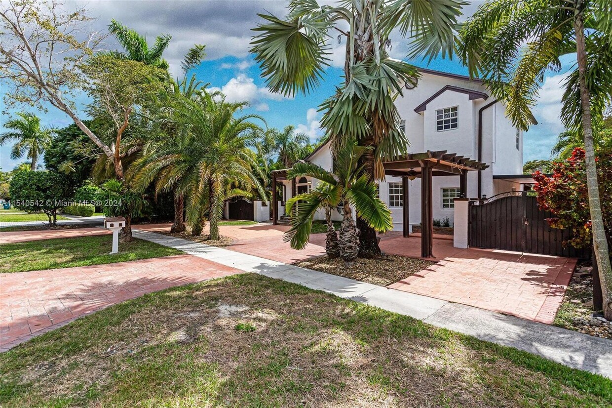 Primary Photo - 6130 SW 46th St